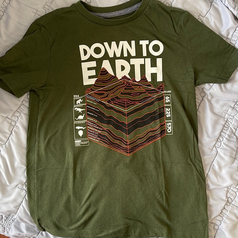 Boy’s Old Navy “Down to Earth” Shirt L(10-12)